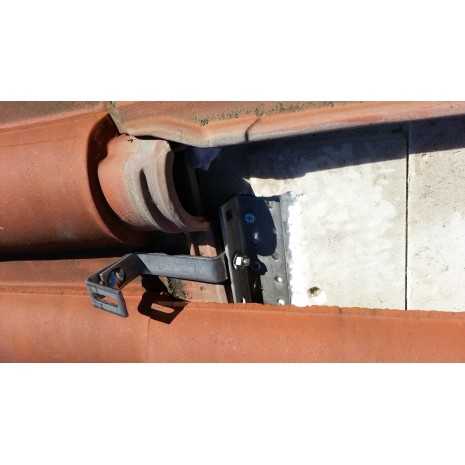 Staffa inox per supporto tegola