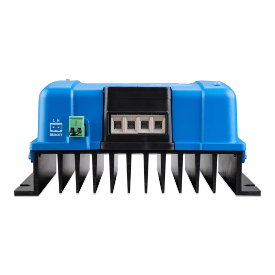 Booster di carica VICTRON 18A per batterie AGM, GEL, LiFePo4 Booster di carica VICTRON 18A per batterie AGM, GEL, LiFePo4