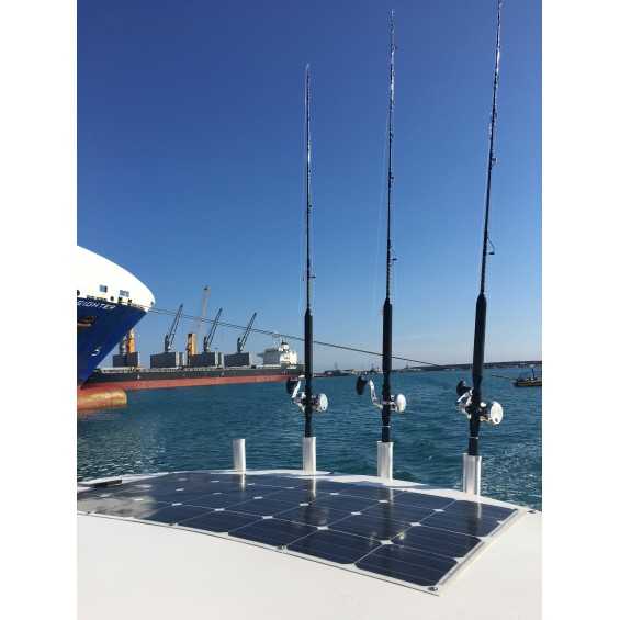 Pannelli solari flessibili su barca Enecom