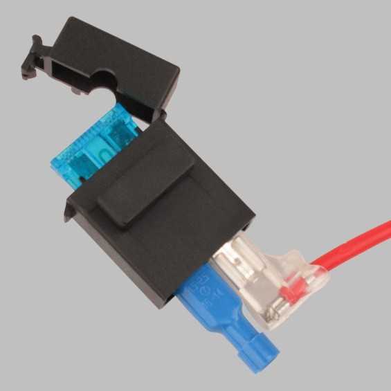 Portafusibile componibile con 2 connettori Faston Portafusibile componibile con 2 connettori Faston